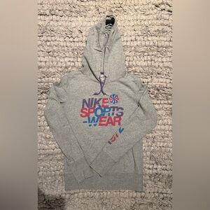 Nike Gray Sportswear Hoodie 1972 Pinwheel Vintage Design - 100% cotton